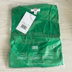 Lunya washable silk tulip back sleep set. Brand new original packaging.